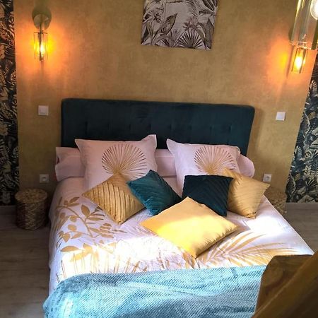 Bed and Breakfast La Cle Des Champs Chabeuil Exterior foto