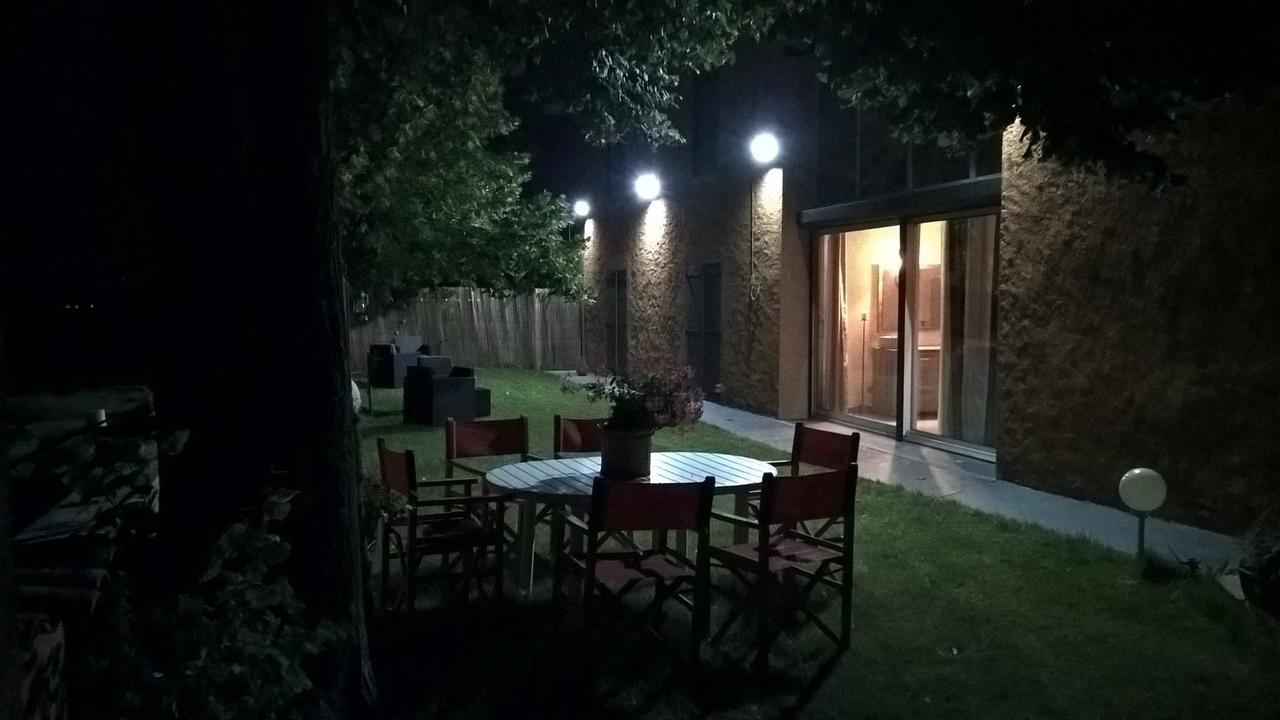 Bed and Breakfast La Cle Des Champs Chabeuil Exterior foto